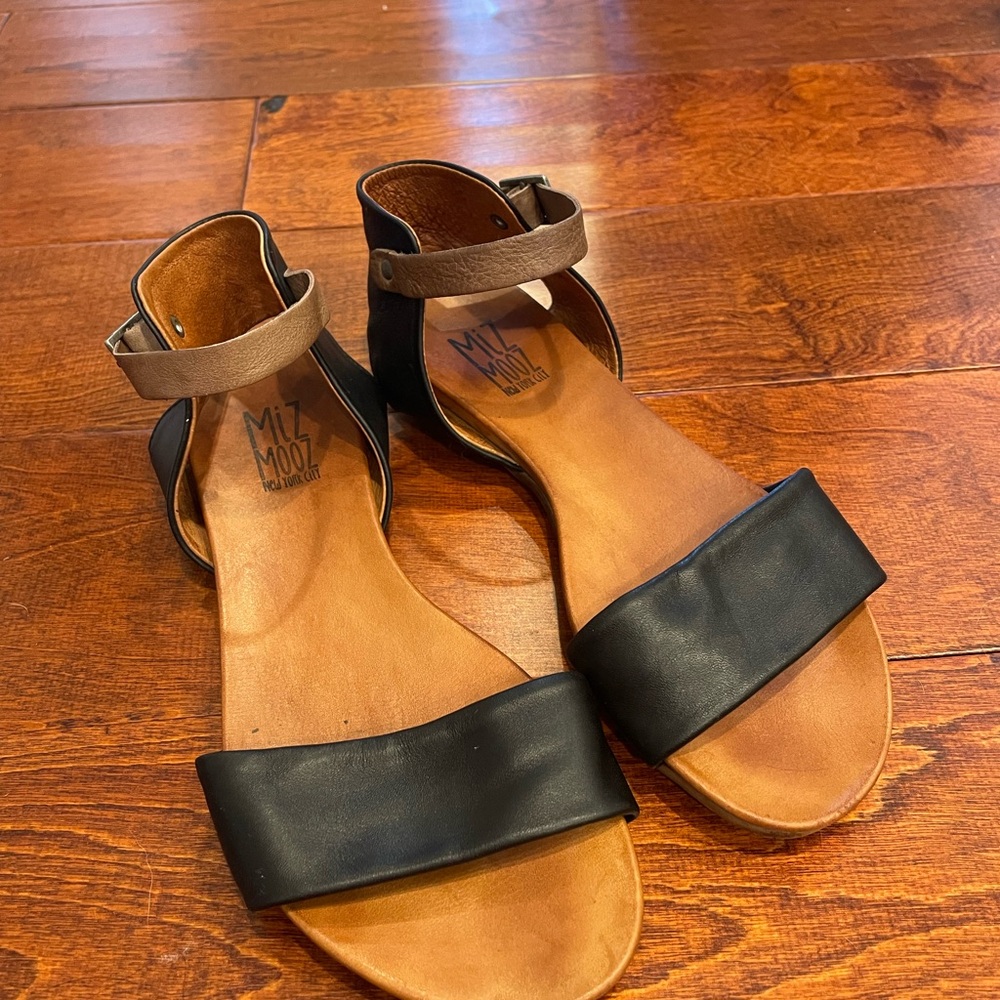 Miz Mooz Women's Black and Tan Sandals